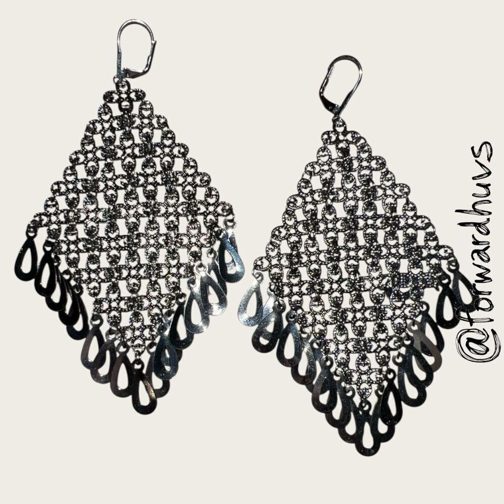 Gunmetal Chandelier Dangle Earrings – 1980s Statement Style